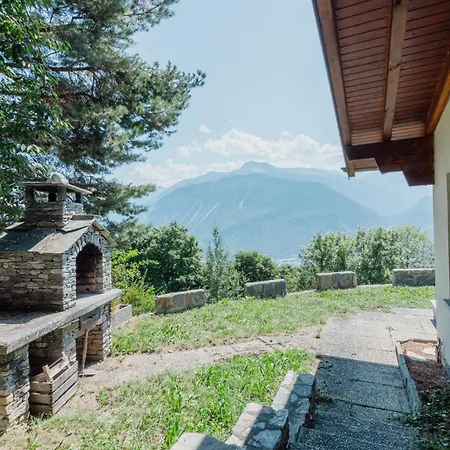 Magnifique Chalet Mitoyen Avec Vue Sur Les Montagnes Crans-Montana Exterior photo